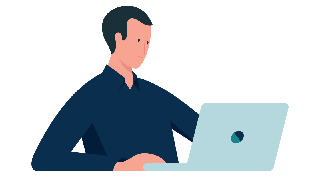 man zit achter zijn laptop