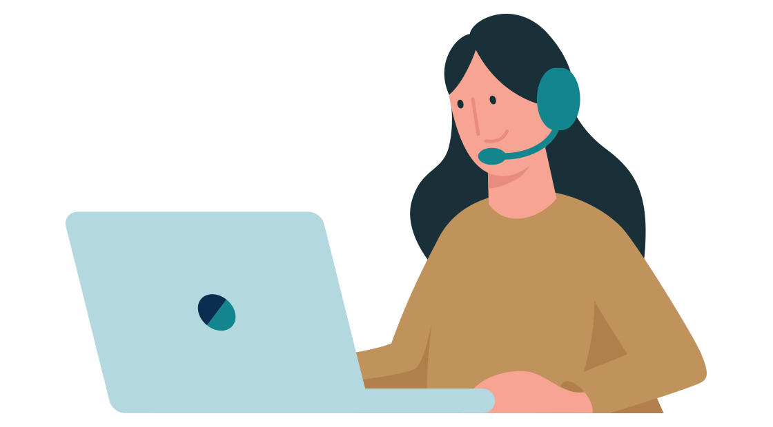 vrouw met laptop draagt een headset